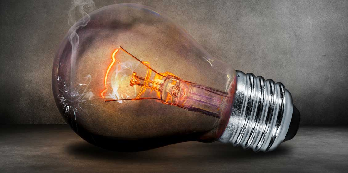 Light Bulb Produces Light Glow Effectively